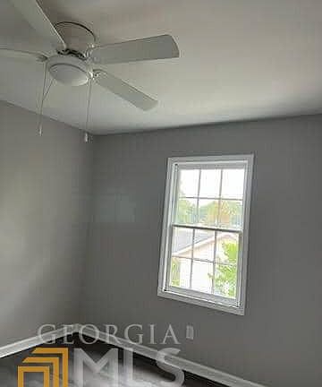 2nd image of 842 Northside Dr E
