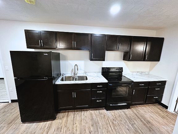 3rd image of 1505 5th St #1