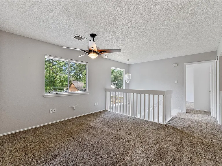4311 Piney Creek Ln — Photo 18