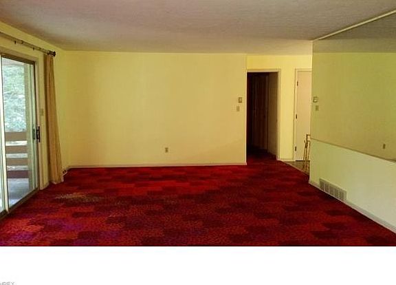 5th image of 981 E Dartmoor Ave