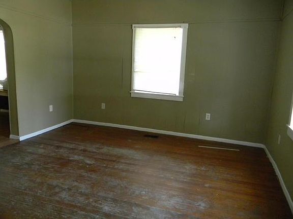 2nd image of 1712 S 12th St
