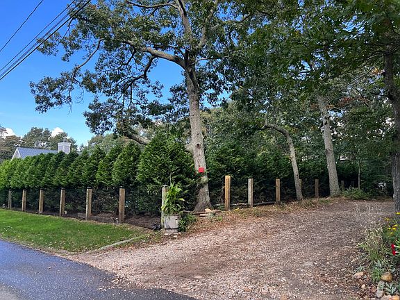 2nd image of 14 Muir Blvd
