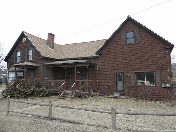 5th image of 216 Park St