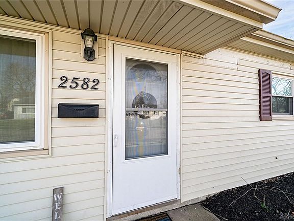 4th image of 2582 Galewood St