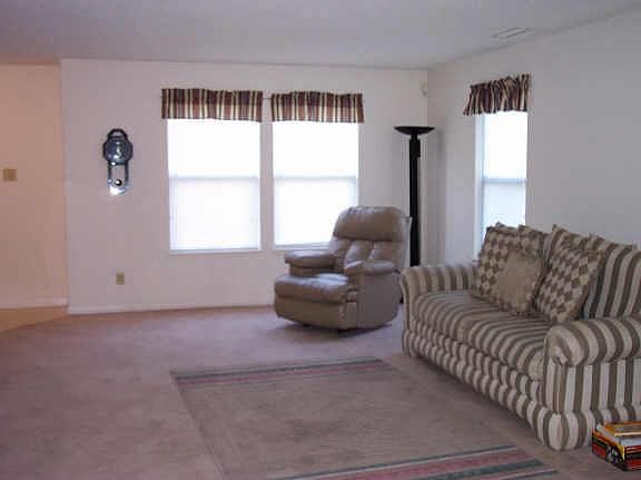 3rd image of 4150 N Waterthrush Dr