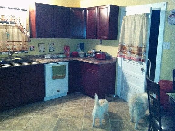 5th image of 1105 W Tansill St