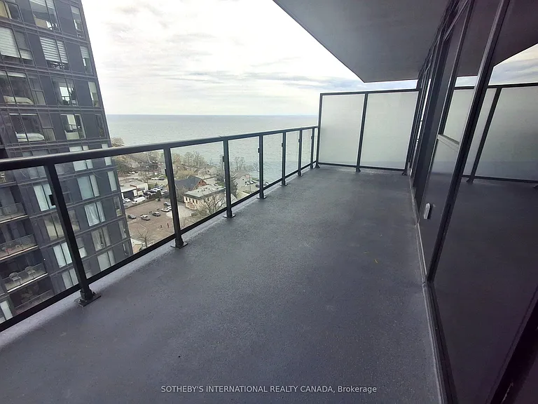 2075 Lakeshore Rd #1303 — Photo 20