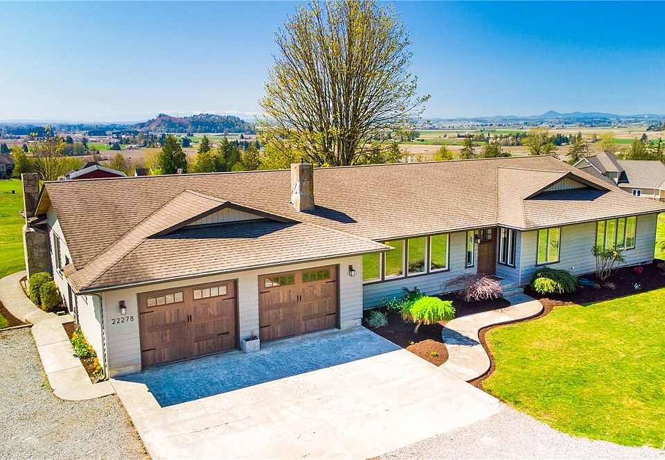 Welcome home to 22278 Cully Rd!