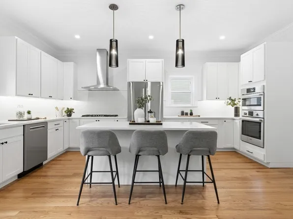 179 Main St #1, Medford, MA 02155