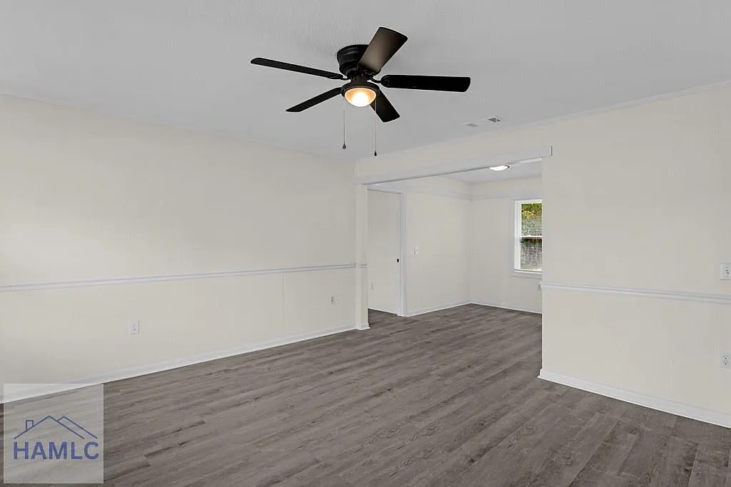 4 bed, 1320 sqft, $1,850 — Photo 2