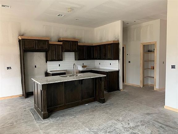 3rd image of 20911 E 40th Pl S