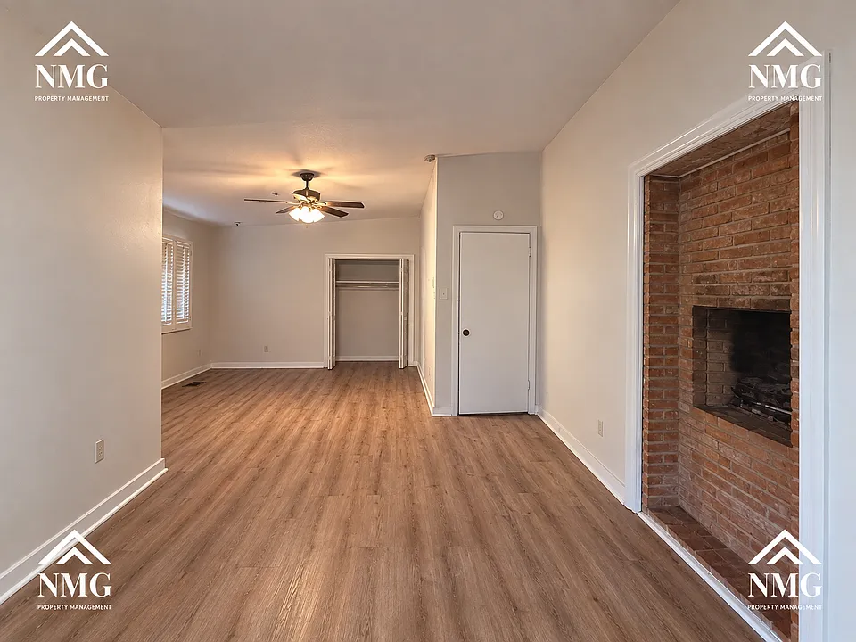 3987 Berkley Dr