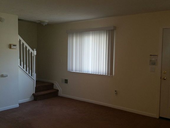 5th image of 15748 Dupage Blvd #18
