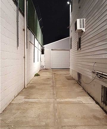 3rd image of 9748 103rd St