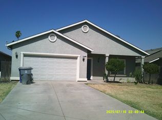 128 Wallace Ave, Madera, CA 93638