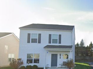 1877 Kingston Run Dr, Grove City, OH 43123