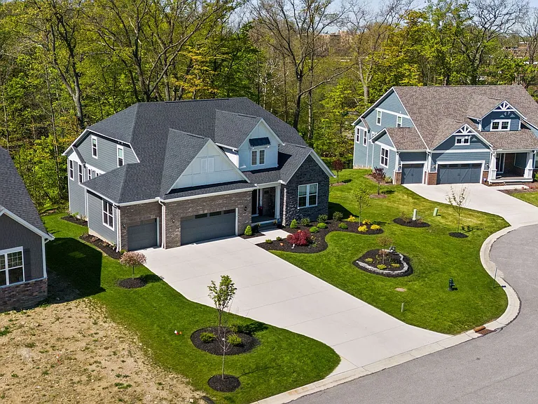233 Lake Balaton Dr — Photo 10