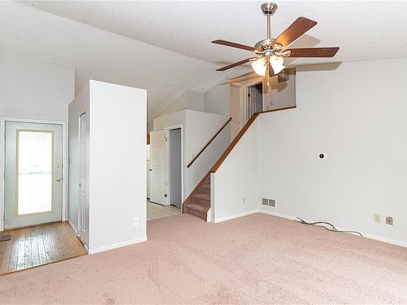 2nd image of 3552 Bearwood Dr