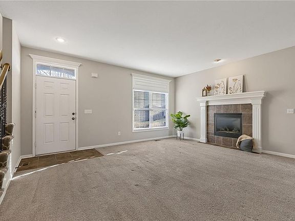 4th image of 5004 NW 57th Pl