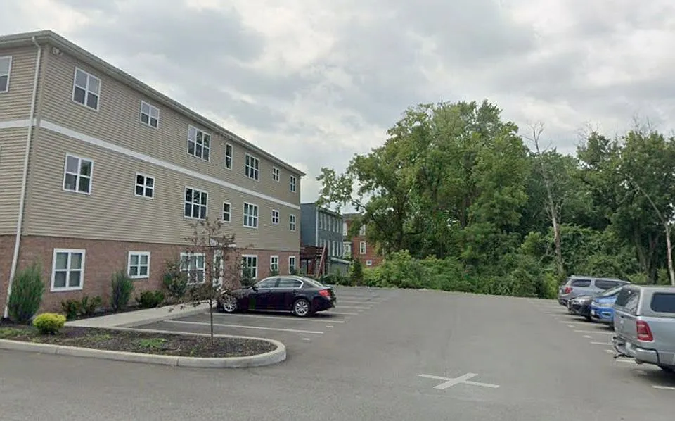 1047 Broadway - Modern Two Bedroom Apartments