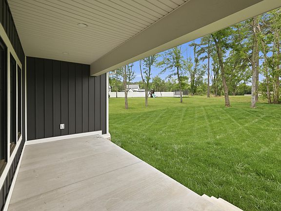5th image of 181 Saddle Creek Dr