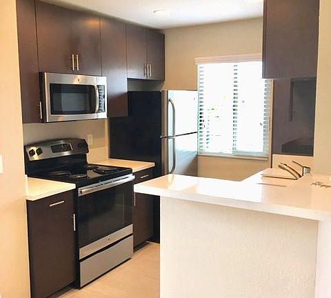 4th image of 4471 51st St APT 6