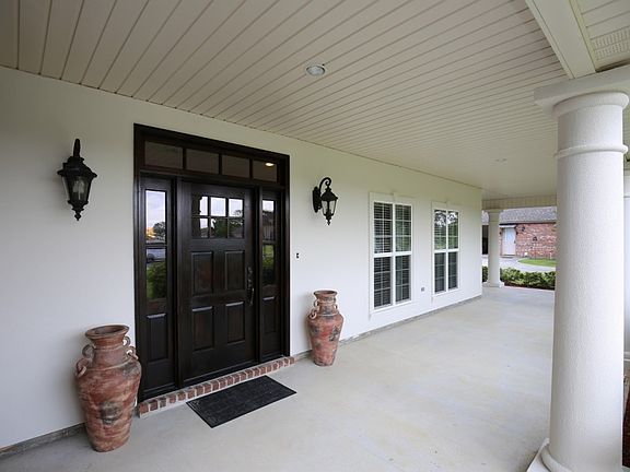 3rd image of 11127 Toria Ln
