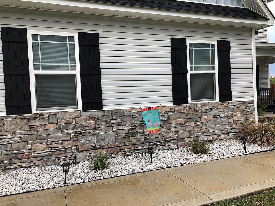 1st image of 207 Breakwater Dr