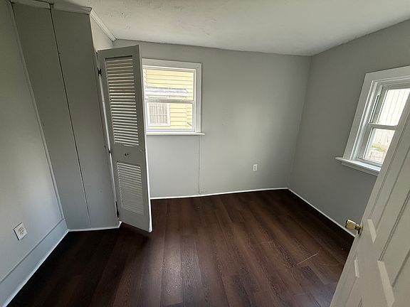 3rd image of 708 W Gray St #B