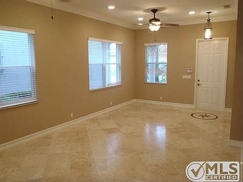 3rd image of 1019 Grove Park Cir