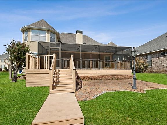 3rd image of 73 Inlet Dr