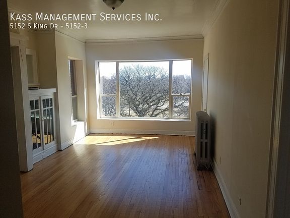 5th image of 5162 S King Dr #5152-3