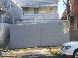 24 Spruce St, Passaic, NJ 07055