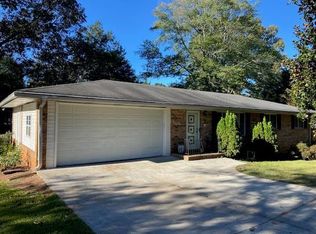 50 Barrett Cir SE, Marietta, GA