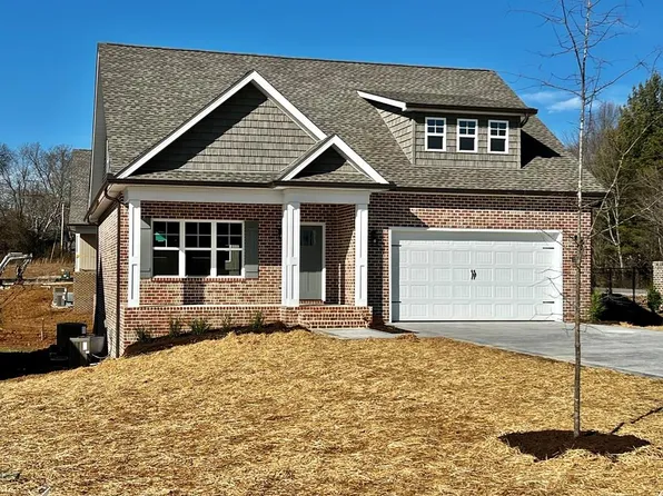 1301 Kensington Cir, Cookeville, TN 38501