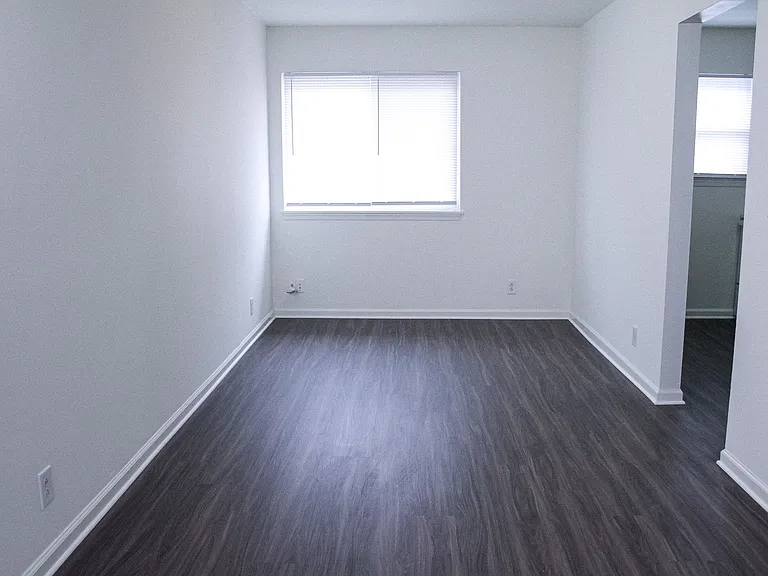 Gardenwood Apartments — Photo 67