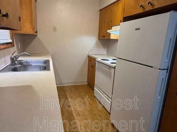 6409 Kansas St #F, Vancouver, WA 98661