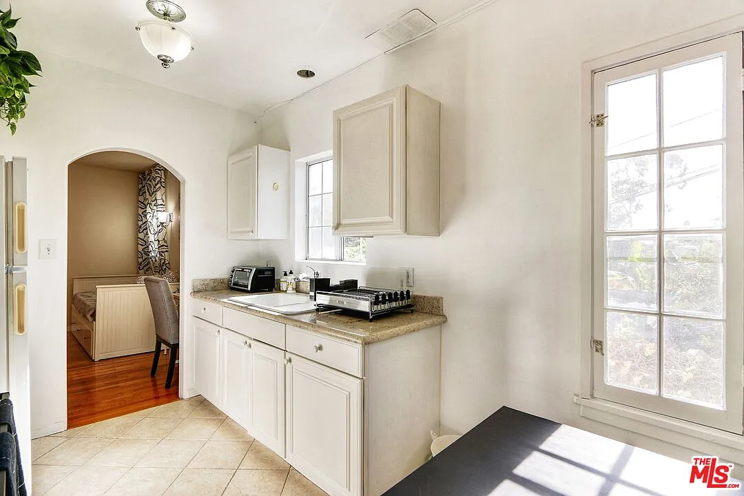 1 bed, 1.0 bath, 800 sqft, $2,800 — Photo 4