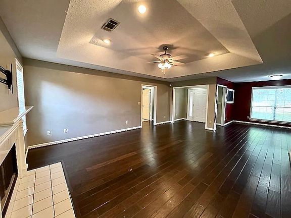 4th image of 409 21st St E