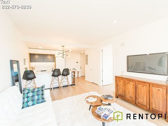 2nd image of 4115 23rd St APT 5C