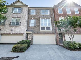 3245 Greenwood Oak Dr, Norcross, GA 30092