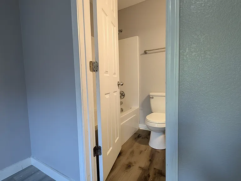 1413 Hardy St #AB — Photo 10