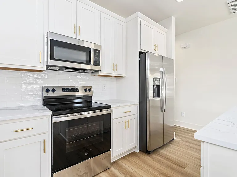 604 Martin Luther King Blvd — Photo 5