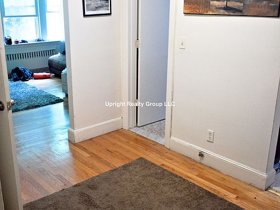 3rd image of 33 Lancaster Ter APT 104