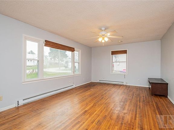 4th image of 1005 N Kent St