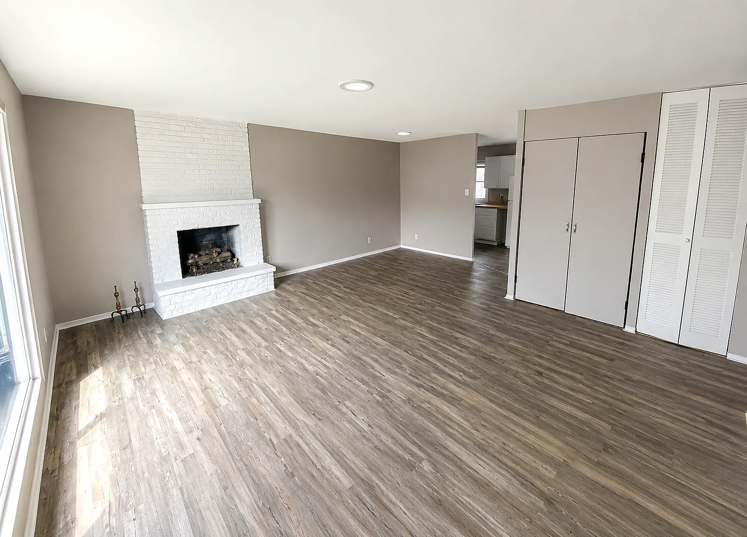 4511 Kenmore Rd — Photo 3