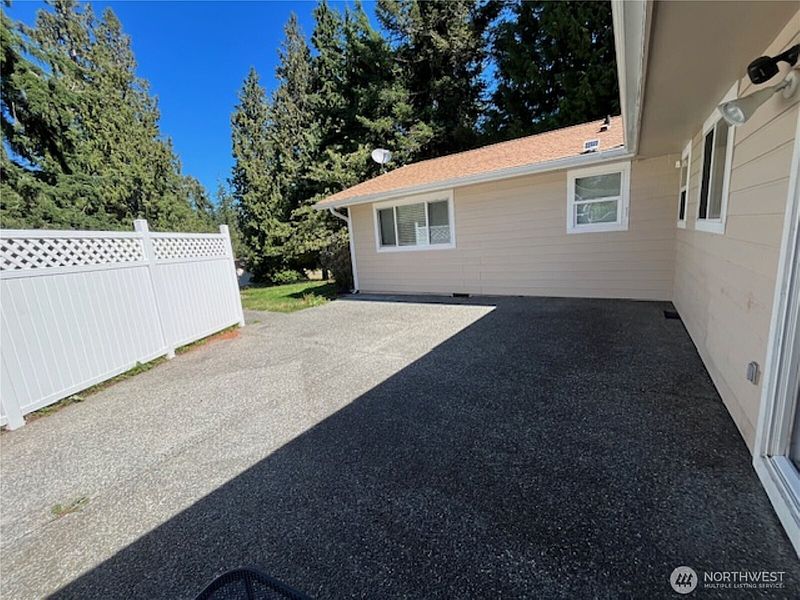 3rd image of 150 Madigan Road