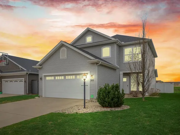 203 Doisy Ln, Champaign, IL 61822