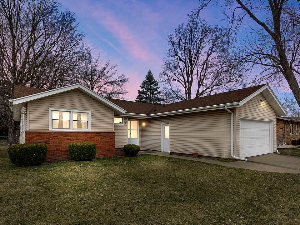 1st image of 435 W Drummond Dr