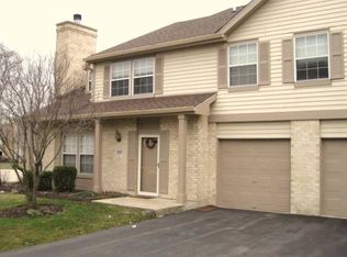 121 Cammeron Ct, Aurora, IL 60504